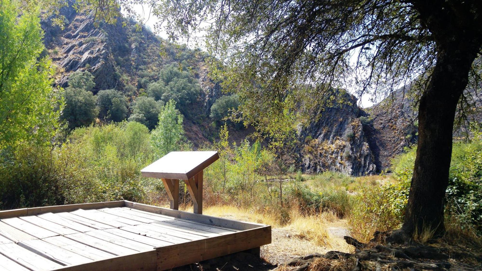 Casa Con Piscina En Parque Nacional De Cabaneros Navas de Estena Eksteriør bilde